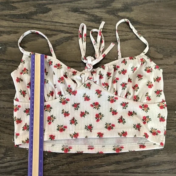 SHEIN CROP TOP SZ M - Picture 5 of 9